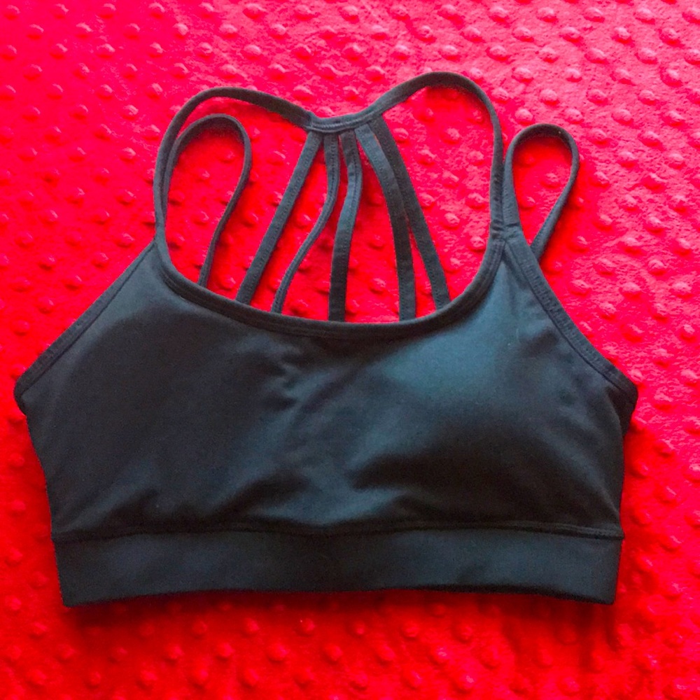 sports bra